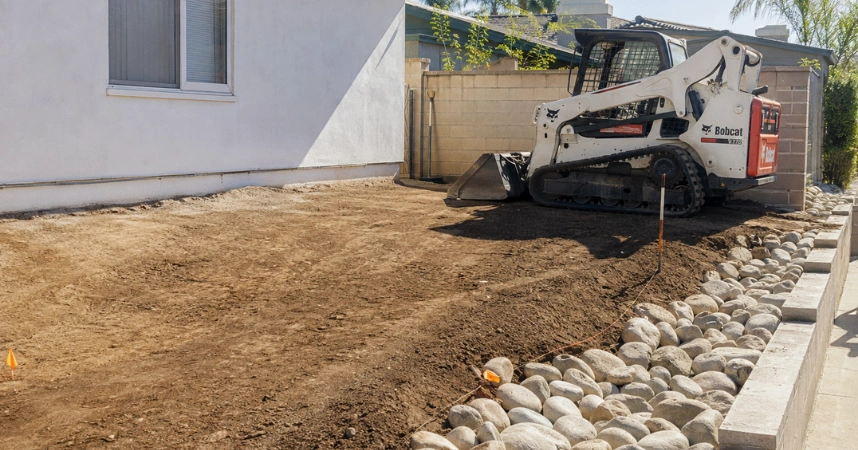 Residential landscape grading and runoff drainage planning in Los Angeles
